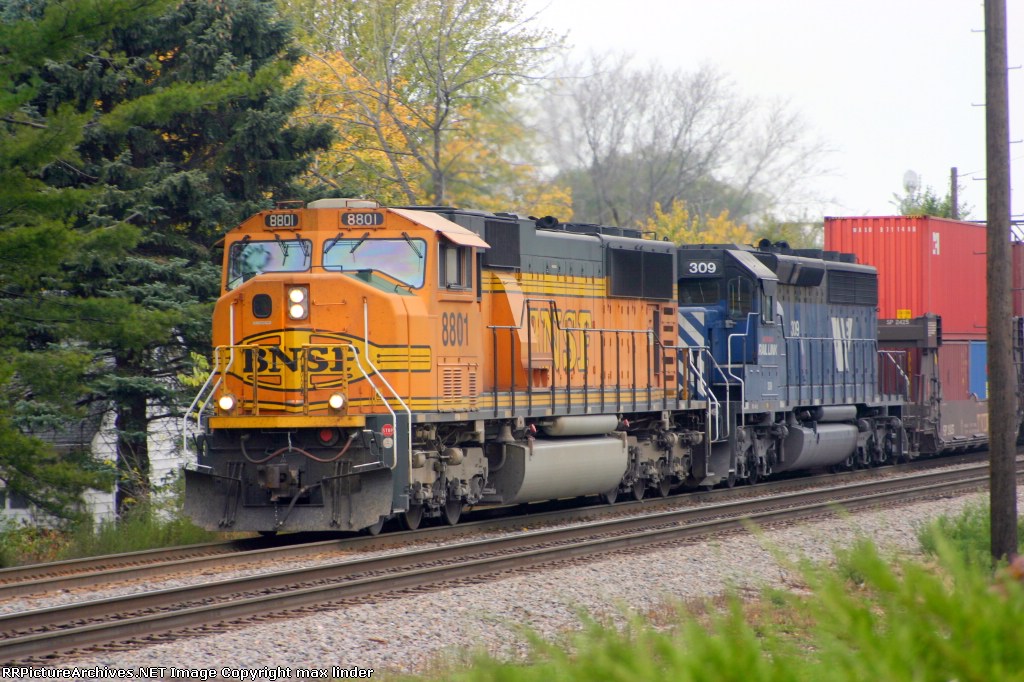 BNSF 8801